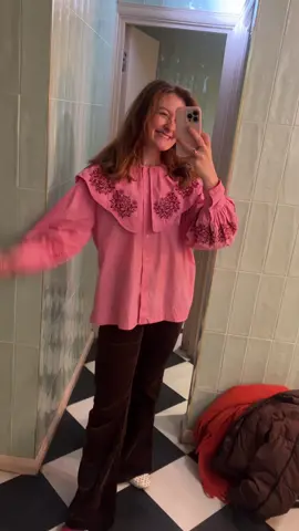 right after using the hand dryer to dry my sweat patches #classy #OOTD #outfitoftheday #whatiwear #winteroutfits #partyoutfits 