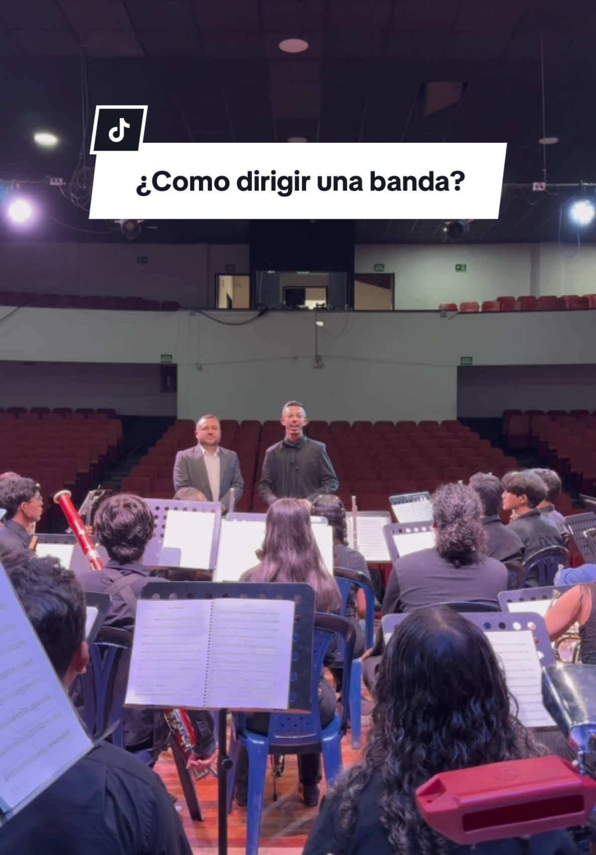 🎶¿Cómo dirigir una banda sinfonica y cual es la funcion de su director? Hoy lo aprenderas al ritmo de la #musica #bandasinfónica #orquesta 