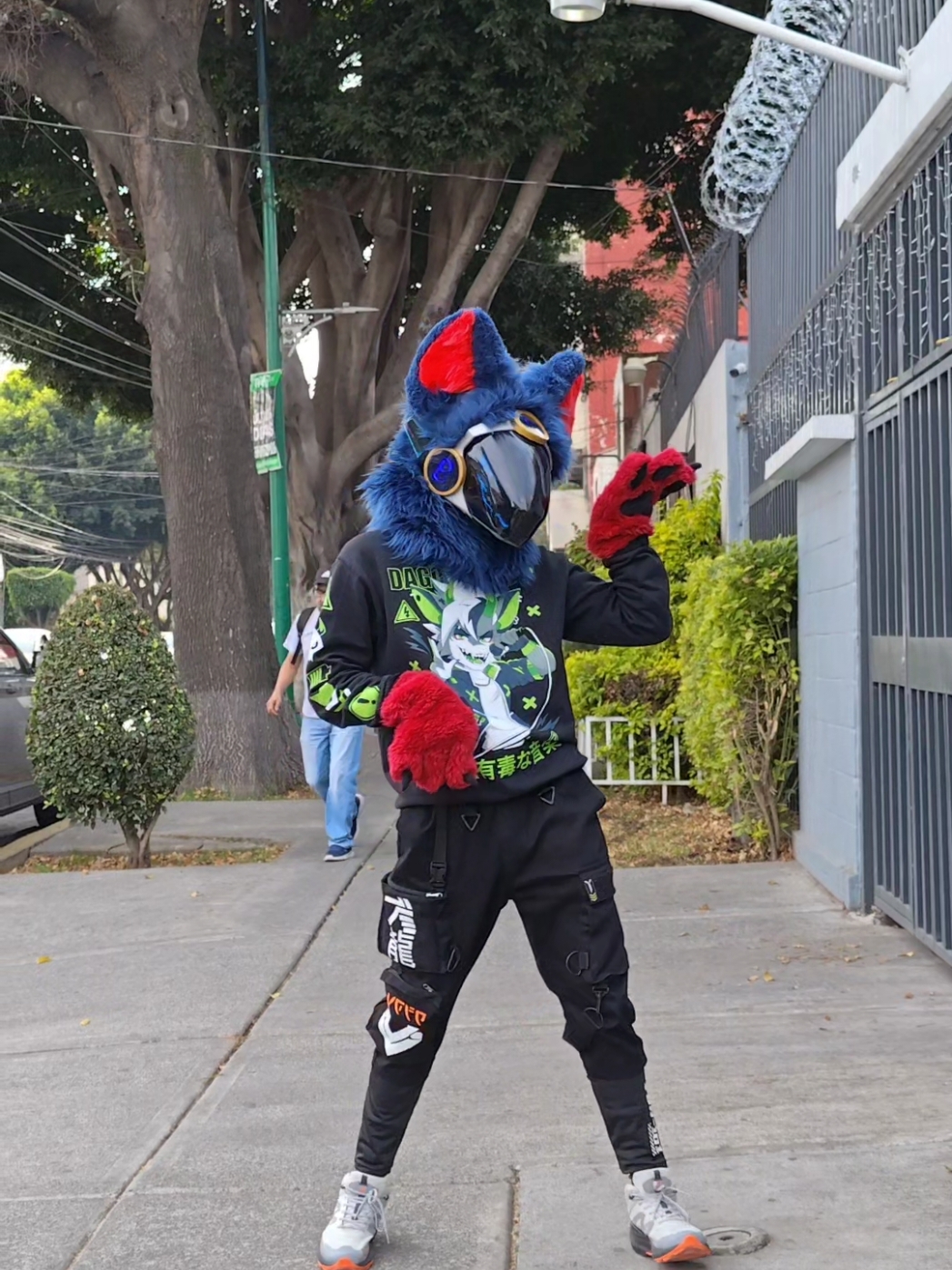 Bailando en la calle :3  #furryfandom #furry #protogenfurry #protogen 