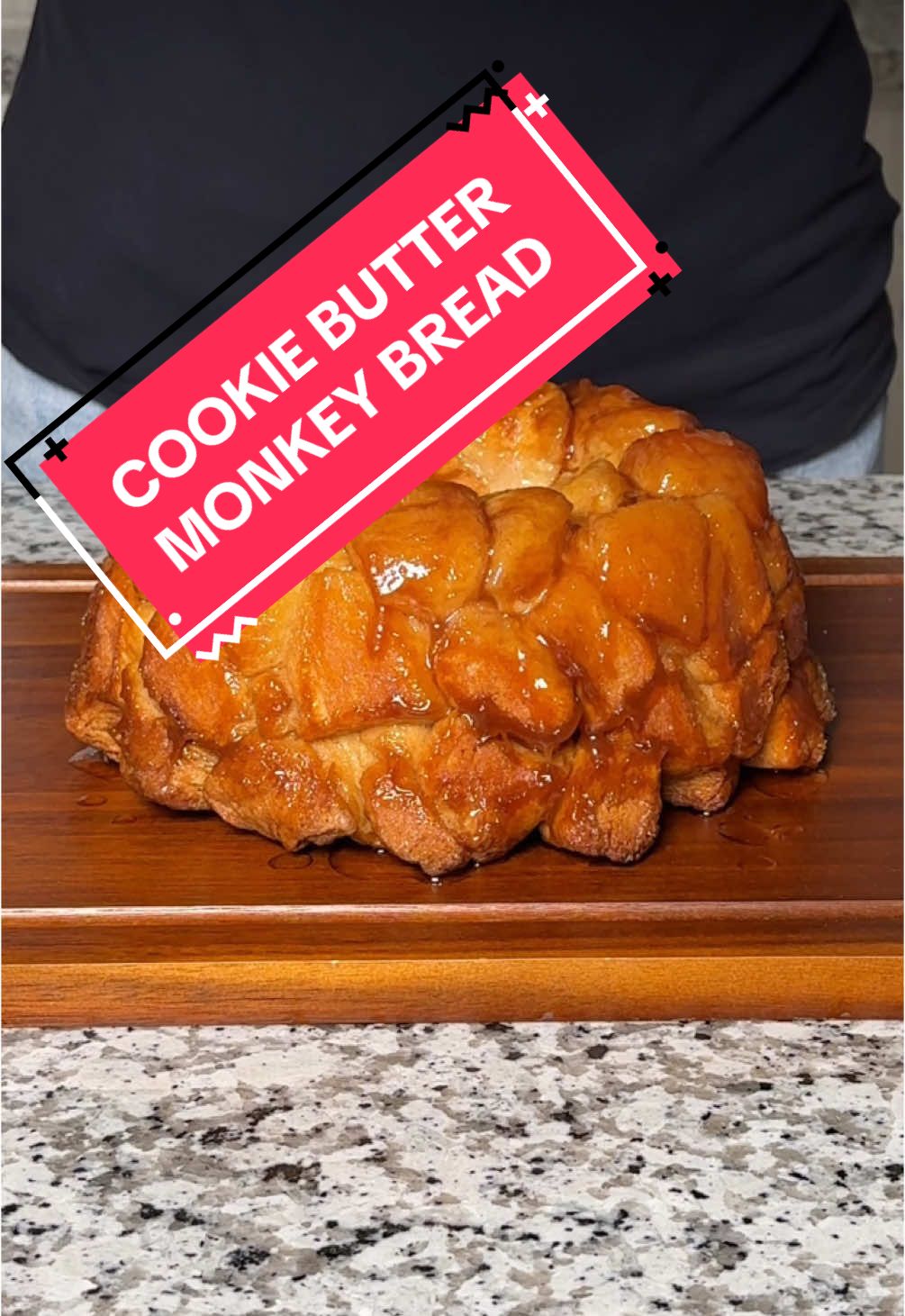 Cookie Butter Glazed Monkey Bread for Christmas morning #monkeybread #holidayrecipe #biscoff #dessert #texasfood 