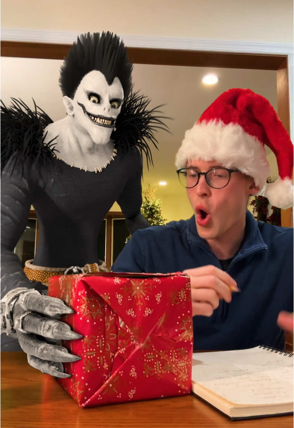 Not what I was expecting… 🎁🍎 #christmas #vfx #deathnote #fyp 