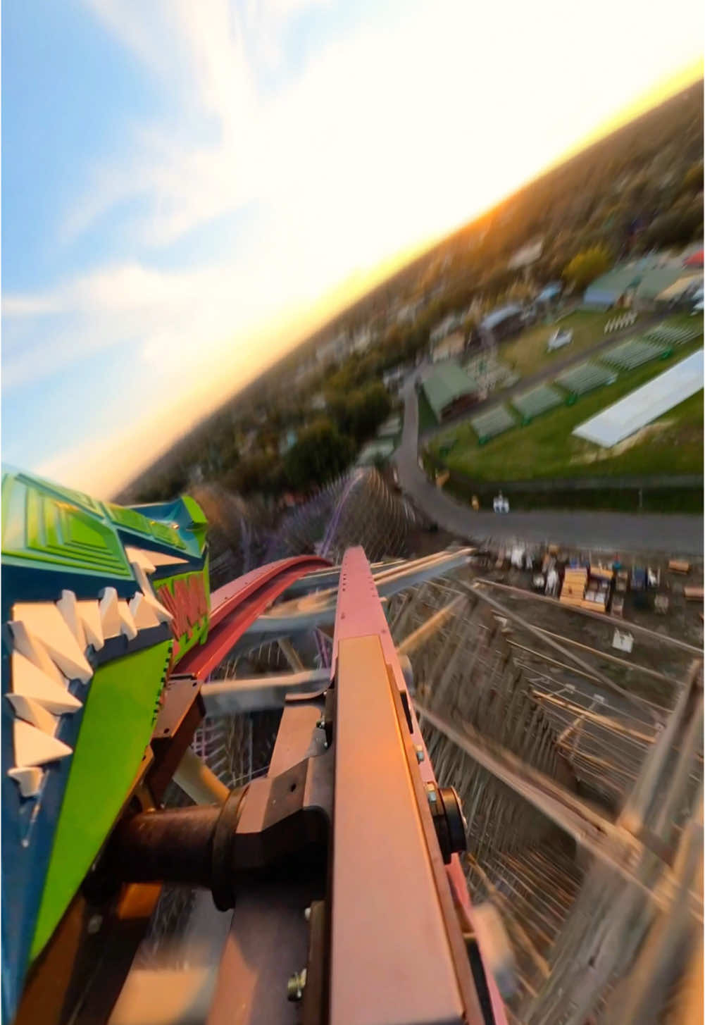 Crazy. What an INSANE ride. 😭🐊🐊 Manufactured by Rocky Mountain Construction, a wood and steel hybrid coaster design, combining the aesthetics of wood with the smooth steel.  Iron Gwazi at Busch Gardens Tampa POV 🎢🎢 North America's tallest and world's fastest & steepest hybrid coaster - A 206 foot peak into a 91-degree drop and reaching top speeds of 76mph.  Riders on Iron Gwazi will experience a dozen airtime moments, including three inversions, as they sink their teeth into crocodile-inspired thrills. While elements of Gwazi, the classic wooden coaster, are integrated into the ride, all-new thrill components and a reimagined track layout take Iron Gwazi to another level. #buschgardens #tampa #rollercoaster #buschgardenstampa #holiday #vacation #trip #rides #themepark #amusementpark #crazy  