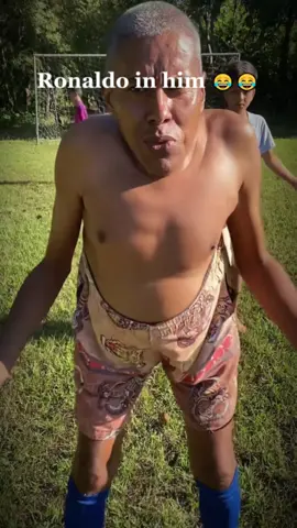 Ronaldo in him ☠️🤣 #fypシ #viralvideo #Foryou #ronaldo #football #funnytiktok 