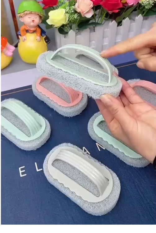 This tile cleaning brush is really easy to use. It can be used to clean tiles and glass floors without leaving any scratches #tilecleaningbrush #CleaningBrush