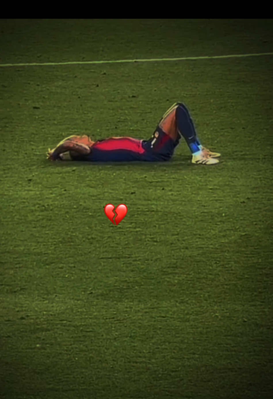 Raphinha at the end of the match today💔#raphinha #fcbarcelona #vs #atleticodemadrid #fyp #sad