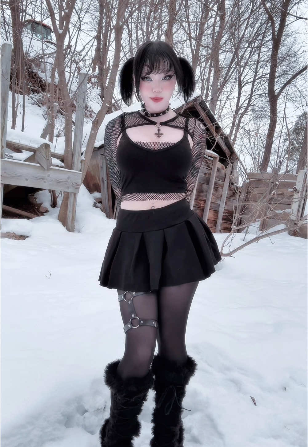 Happy Saturday 🖤#altgirl #altfashion #gothgirl #egirl #vampiregirl 