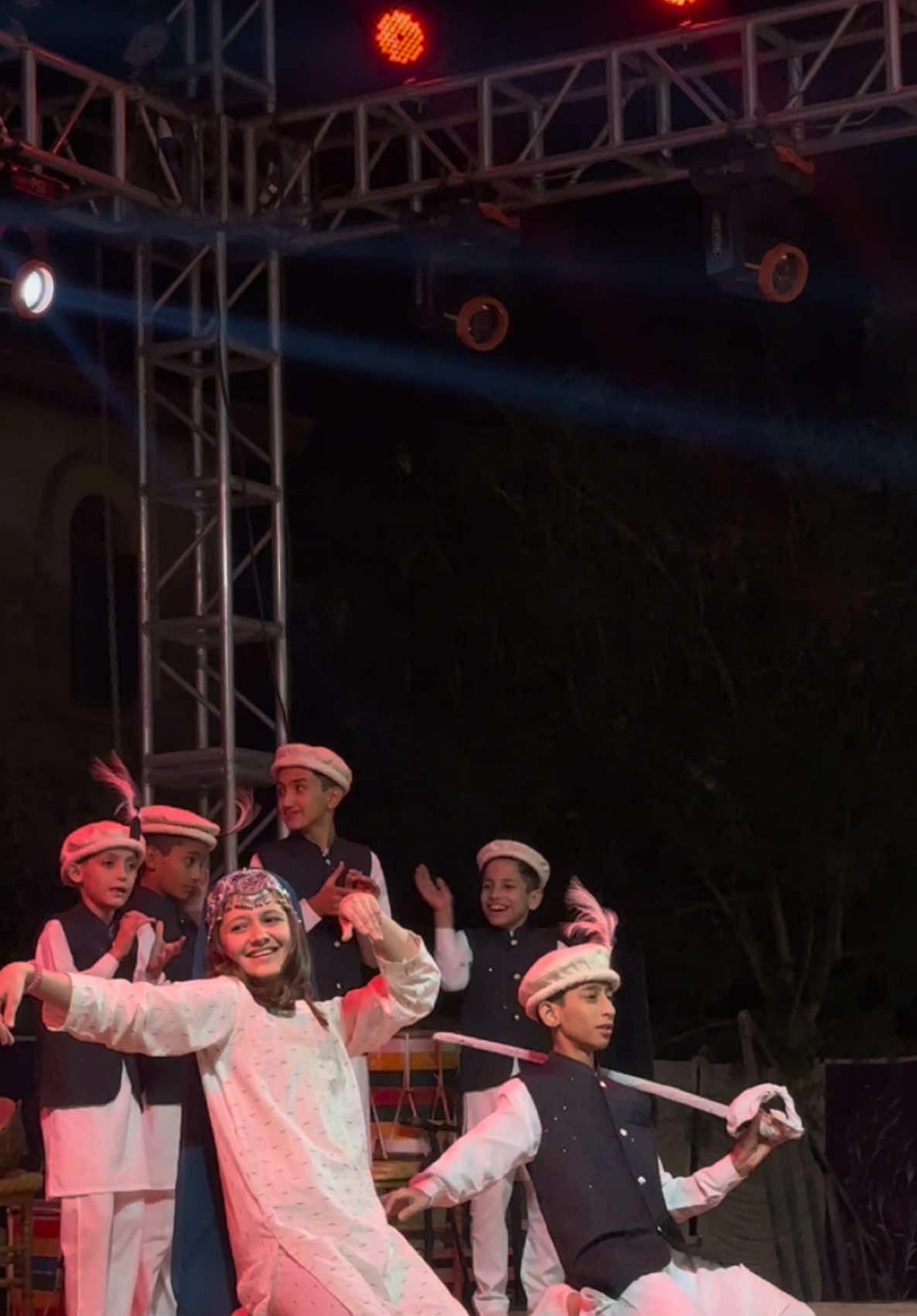 Rate this dance 🫶🏻❤️ #dance #hareep #hunza #skardu #chitral #fypシ #foryou #foryourpage #viralvideo #kidsoftiktok #kids 