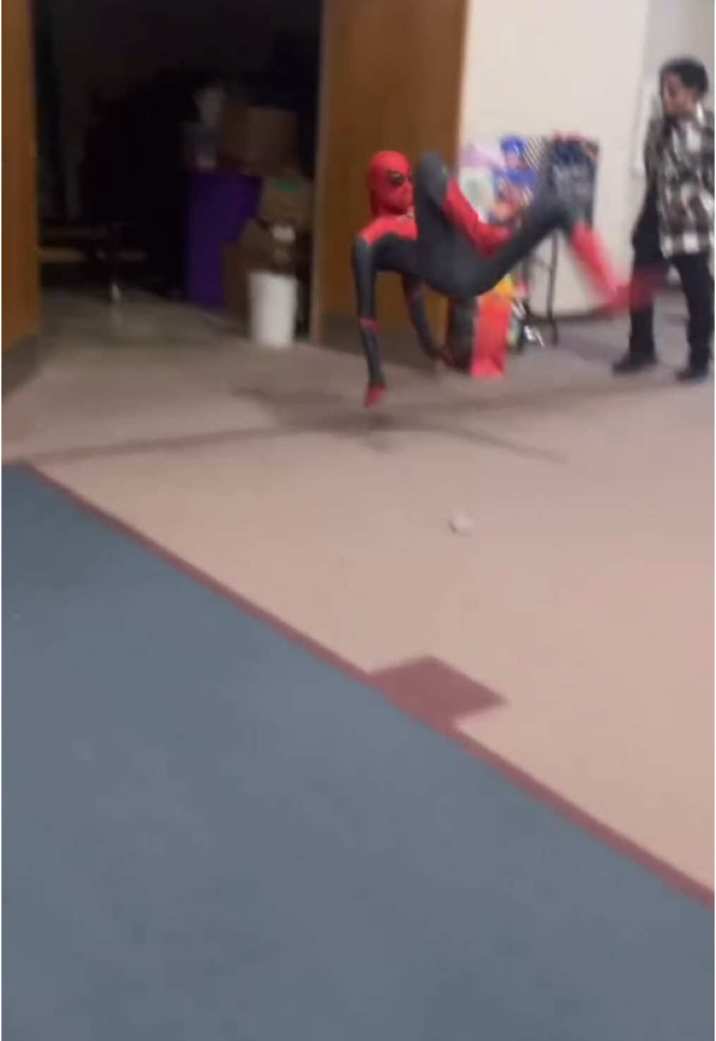 My lil cuz is tough as nails 😭❤️ spiderman made an appearance to my sons 4th bday party 🔥 …. WOW ! #spiderman #bdayparty #fail 