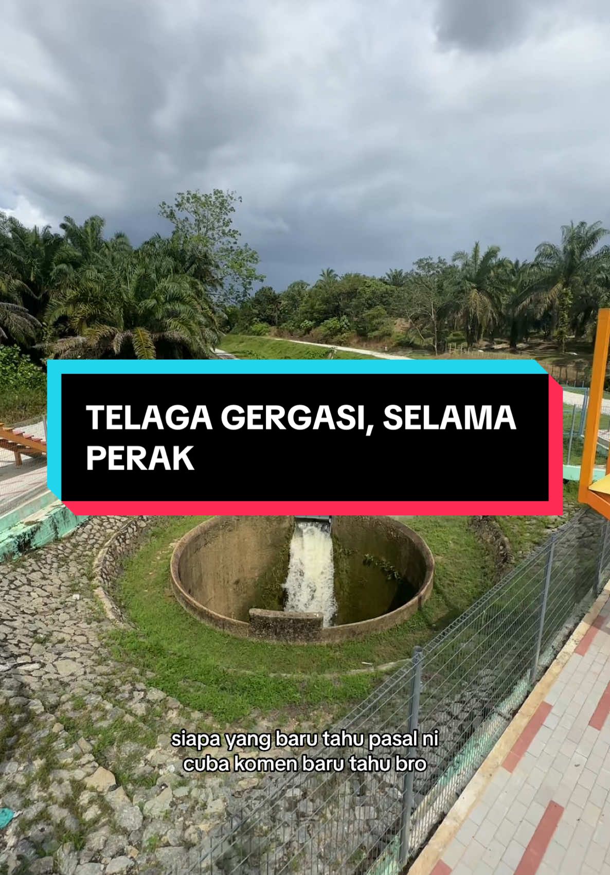 Siapa sangka adanya sebuah telaga gergasi di Selama, Perak ni. Belum tahu kegunaan sebenar Telaga ni. Tapi terusan ni akan mengalir ke Bukit Merah. #bosstom #tomthetraveller #selamaperak #cutimalaysia2025 #telagagergasi #unik 