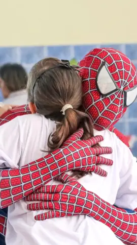 Heróis não precisam de superpoderes, apenas de um coração. Um gesto simples, um sorriso infinito.  Servir ao próximo é o maior superpoder de todos! 🤟🏼🕸️🕷️ @Mundo dos Aranhas  . Esse dia na Instituição Cidade dos Meninos @cid.meninos foi marcante. Um clima de Amor e muita Esperança. Que esse simples gesto seja eternizado no coraçãozinho de cada criança que ali estava.❣️ Ação Social incrível  . Deus muita gratidão por poder servir, eis-me aqui! 🙏🏼🤟🏼🕸️🕷️❣️