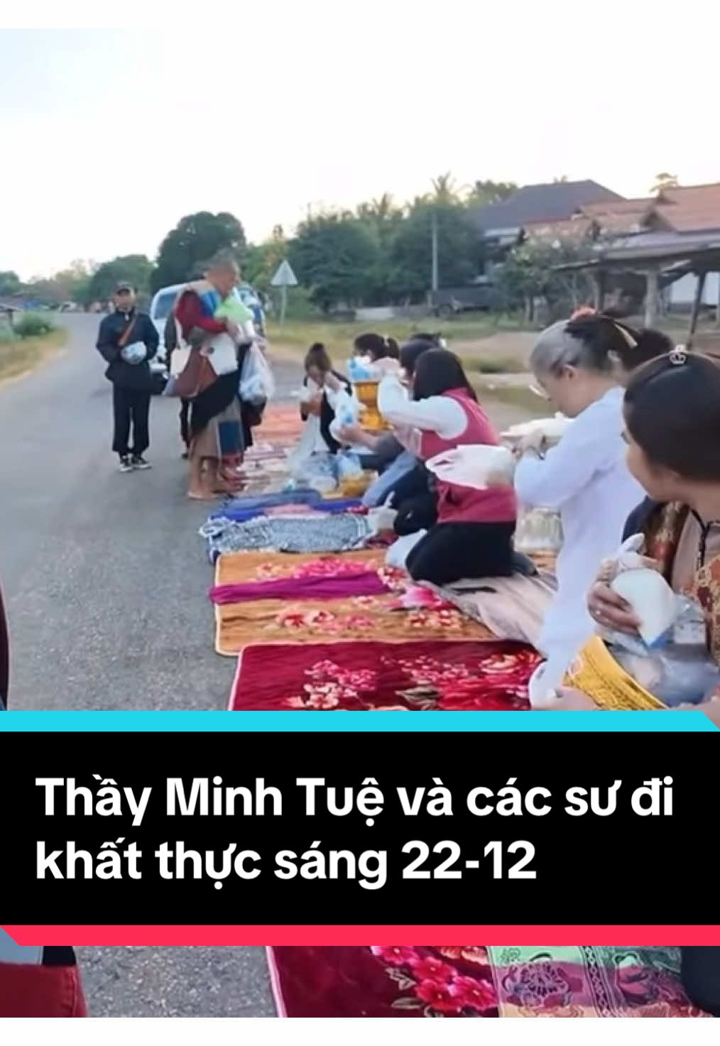 Thầy Minh Tuệ và các sư đi khất thực sáng 22-12 #thayminhtuemoinhat #thầyminhtuệ #Thayminhtue #thichminhtue 