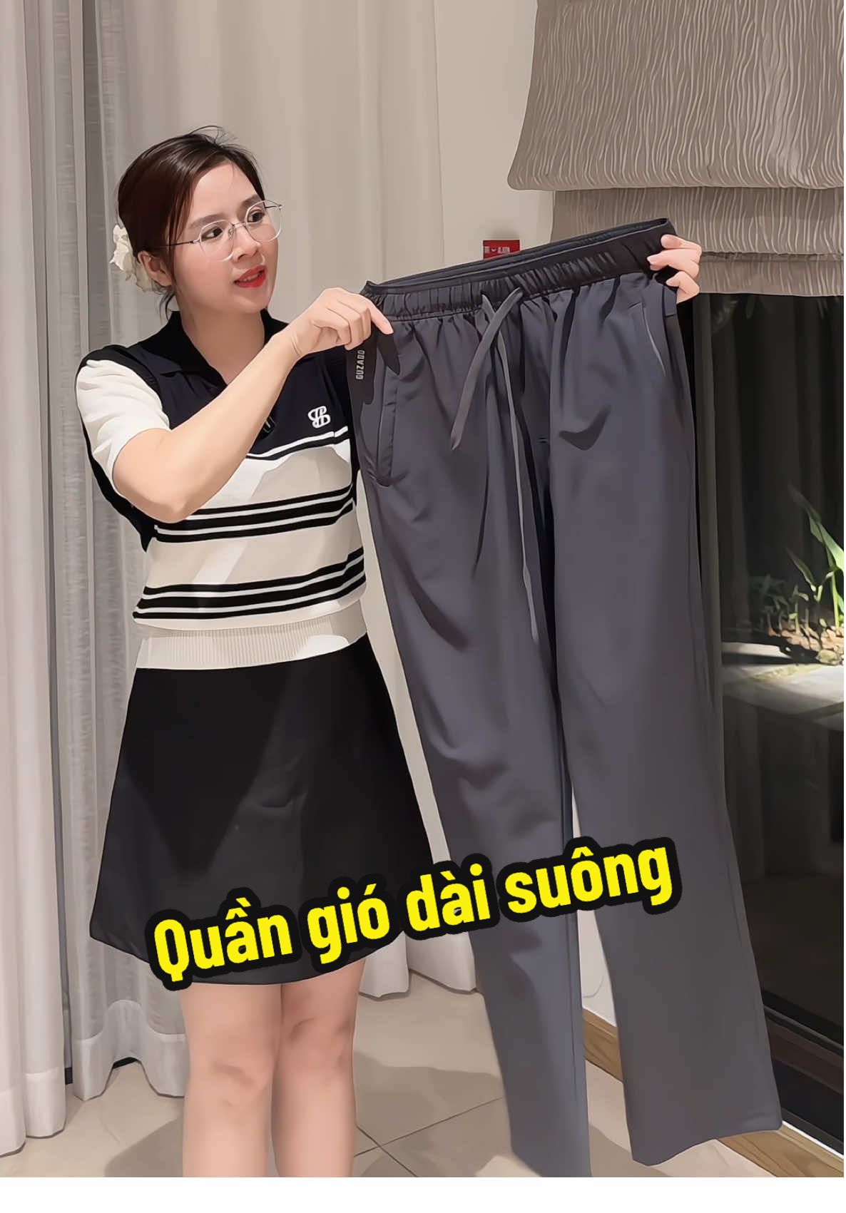 Ui quần này đẹp dã man, khuyên chân thành các anh nên mua #phuongvinguyen #phuongsongsinh #review #guzado #quangio 