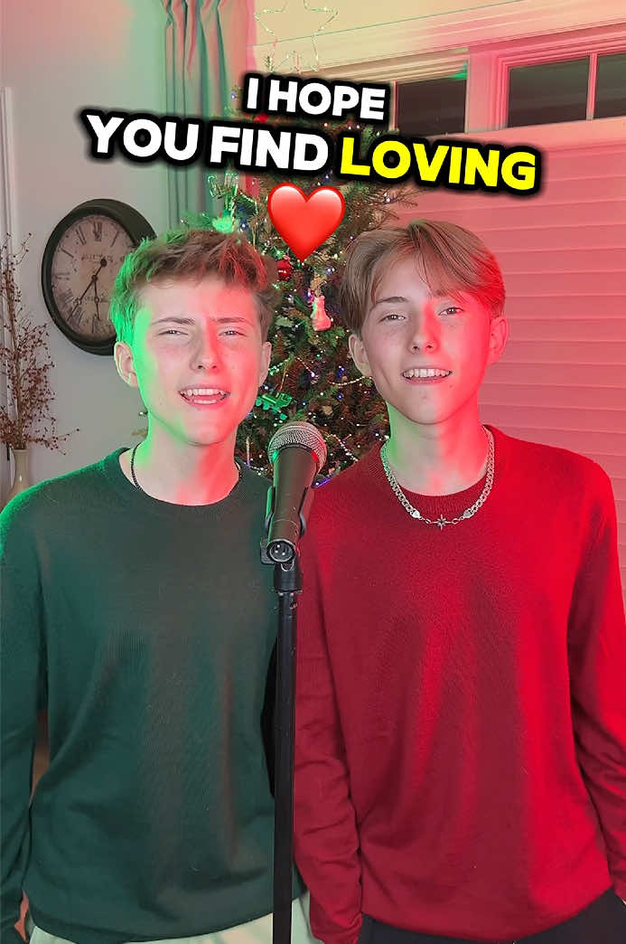 I Hope You Find Lovin! 🥰🎄✨🎶 #twins #christmas2024 #singing #foryoupage #IHopeYouFindLovin 