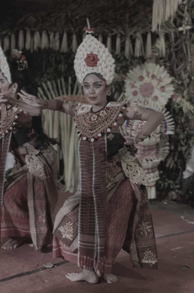 📍Pura Dalem Gambih, Buahan Payangan 🎥 @IG:adit_barong 😍