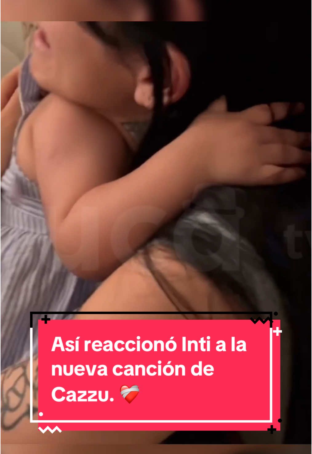 #Inti reaccionando a la nueva canción de #Cazzu, #LaCueva, es lo más tierno que verás hoy. 🥺❤️‍🩹 El tema, con dedicatoria para #ChristianNodal, @Cazzu ya está disponible en todas las plataformas digitales. 📹 Créditos: Cazzu vía #Instagram