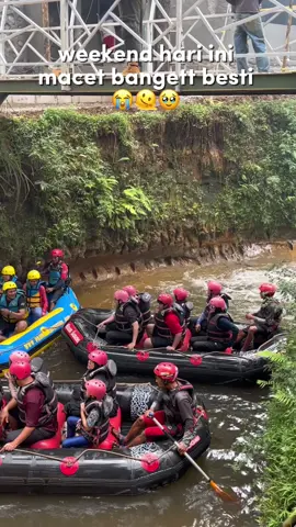 macet dijalan✖️ macet disungai✔️#rafting #raftingdipangalengan #raftingpangalengan #arumjeram #arumjerampangalengan #infowisata #wisatabandung #wisatapangalengan #paketwisata #wisatamurah #bandung #pangalengan #pangalenganbandung #ulin #outbound #situcileunca #bandunghits #healing 