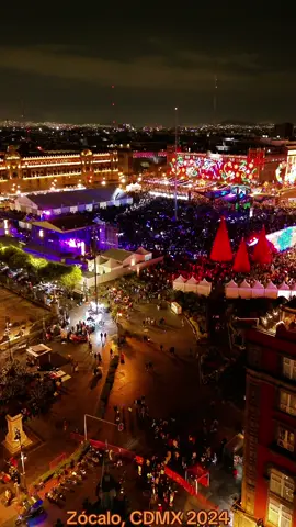 Que tal la iluminacion del Zocalo para Navidad 2024 . . . . #navidad #droneflight #dji #ciudaddemexico #zocalo #zocalocdmx #cdmx #mexico #mexicodf #dronetiktok #fyp #dronevideo #viralvideos #viral #dronephotography #diciembre #2024