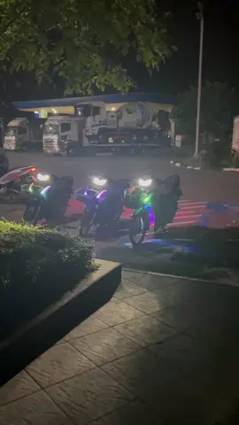 ขับรถเล่นก่อนปีใหม่ #wave125led #125led #เวฟซอยแบยา💙📍 #ทรงแว้น💯🚔 #วาฬงบน้อย #วาฬยีราฟ #wave125iledโซนใต้ 