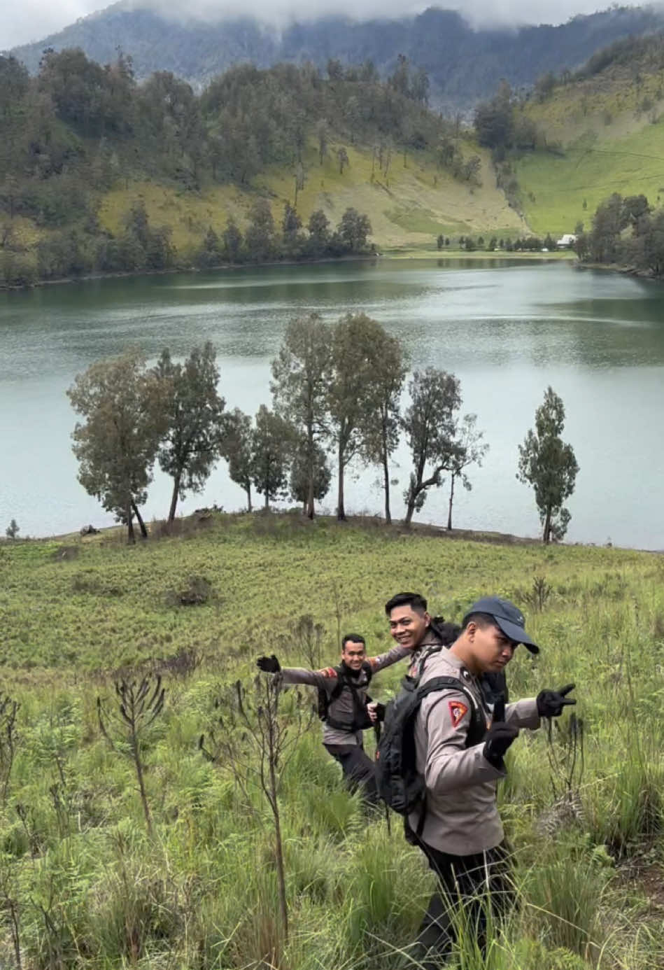 Danau terindah, surganya para pendaki #fyp #ranukumbolo #mahameru 