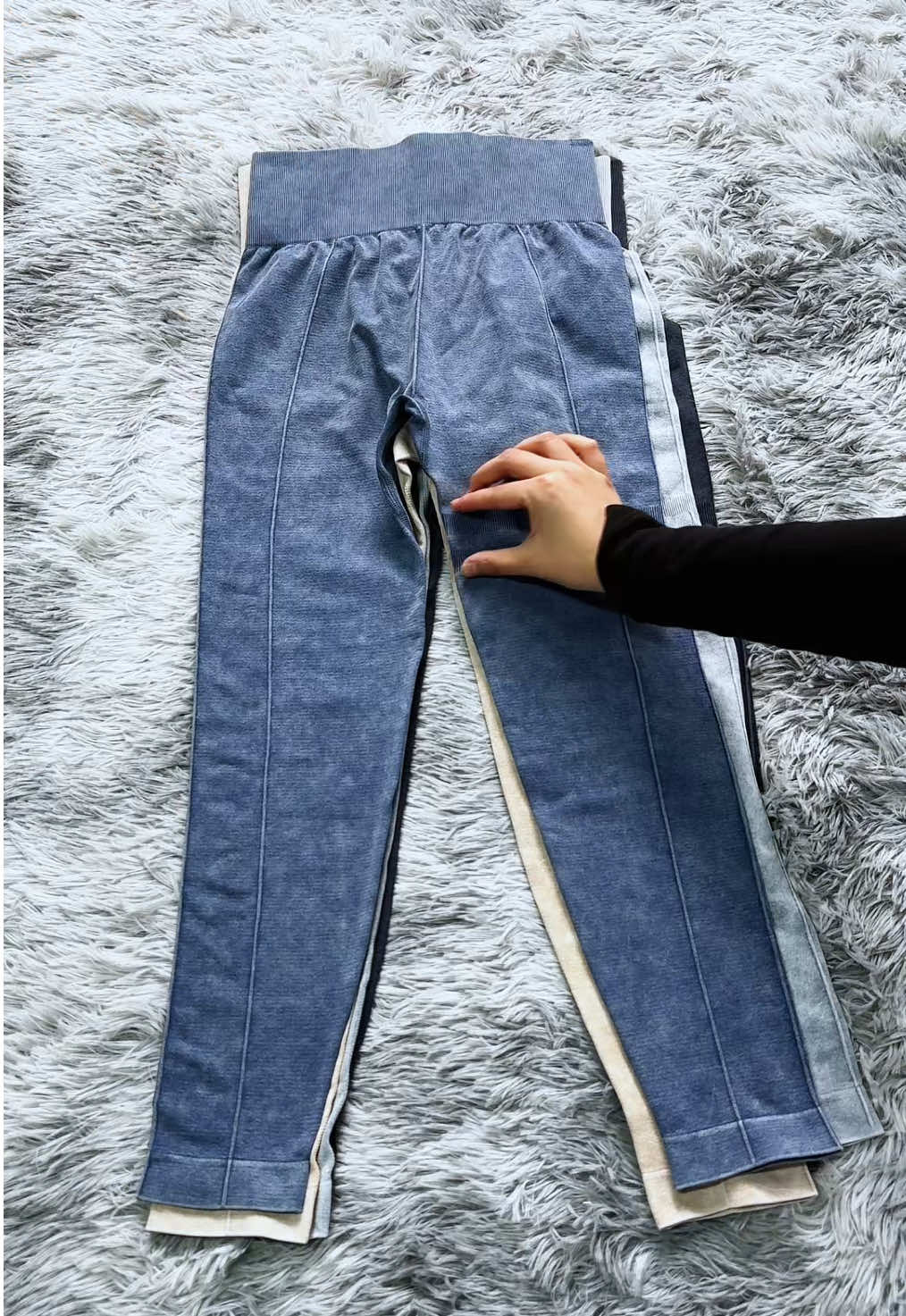 Girls, I'm shocked how cheap pants are today #leggings #yogawear #yogawearforwomen #gymwear #workoutroutine #tiktokshopblackfriday #falldealsforyou #tiktokshopblackfriday #tiktokshopcybermonday #spotlightfinds #yogapants #tiedyeprint #highstretch #sportspants #tiktokmademebuyit #spotlight #leggings #sportswear #sporty 