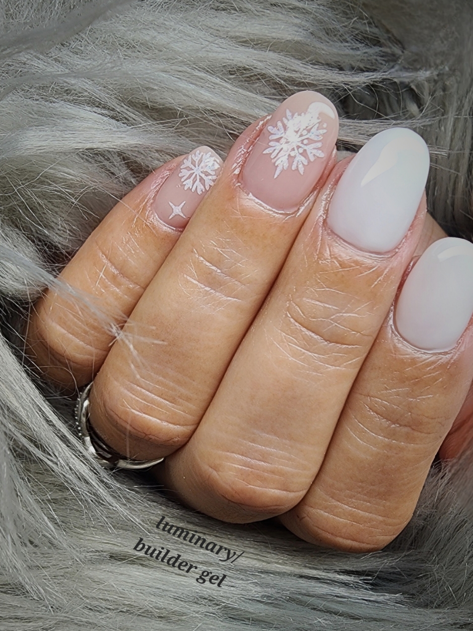 #luminarynailsystems #buildergel #snowflakes #winter #chritsmas #viral #trending #fyp 