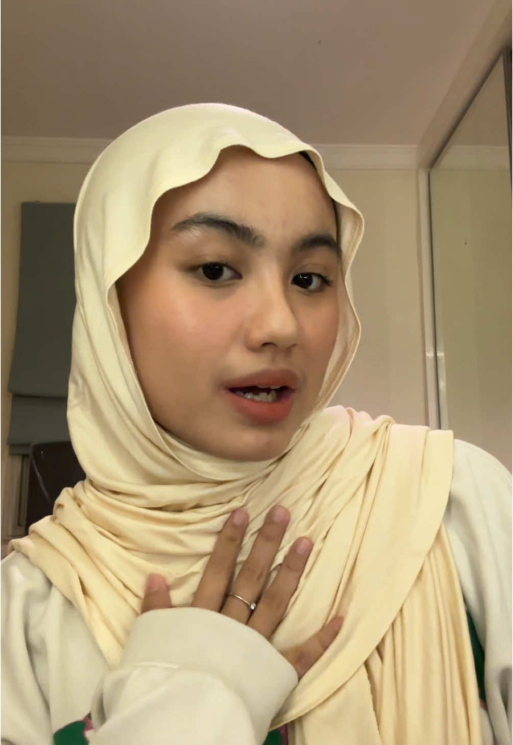 review pashmina tencelnya @Billieve @Billa✿ | mba tutor BAGUS BANGET NGET BGET sukakkkk