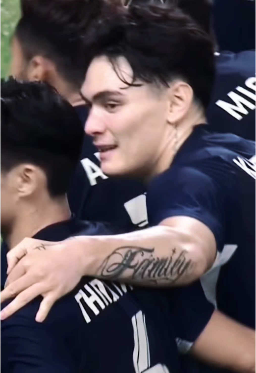 ว่าที่กัปตีนทีมชาติไทยในอนาคต โจนาธาร เข็มดี 🖤⚡️🫶🏼🔥⚽️ 🙏🏼📷 YT : BG SPORT  #โจนาธานเข็มดี #ส้มเช้ง #ฟีดดดシ #บอลไทย #ฟุตบอลไทย #อย่าปิดการมองเห็น #ขึ้นฟีดเถอะ #fyp #ทีมชาติไทย #bgsport 