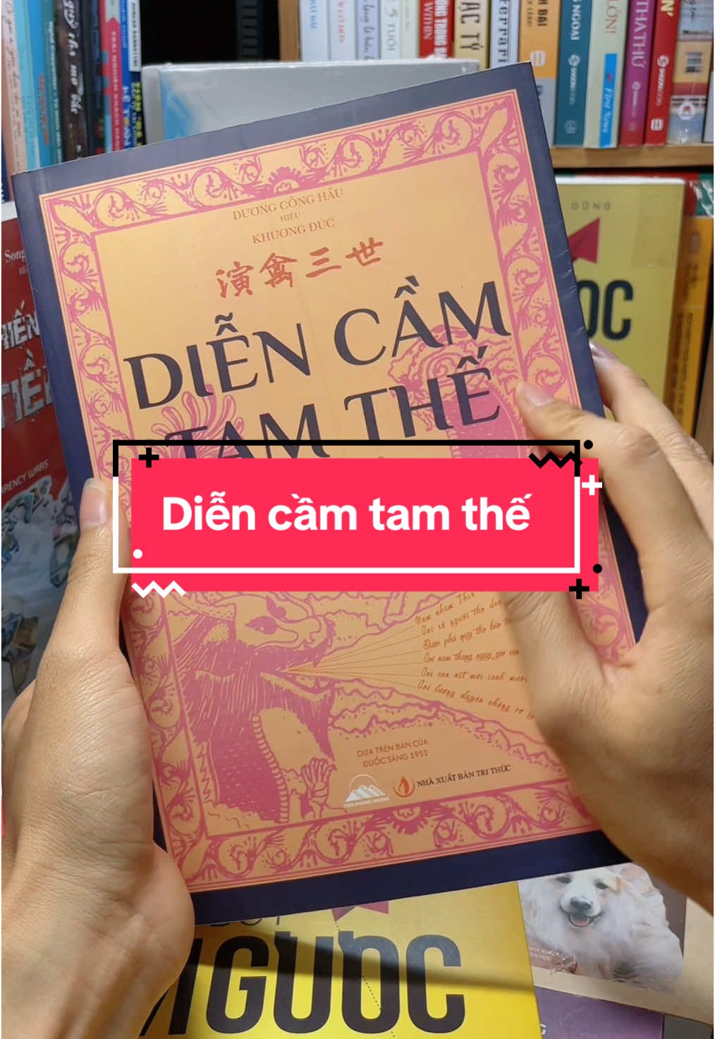 Diễn cầm tam thế - cuốn sách phán đoán số phận con người thông qua ngày sinh tháng đẻ, thiên can, địa chi và ngũ hành. Chẳng hạn như xem số phận sang hèn, quyền quý ra sao, thi cử đỗ đạt như thế nào hay có ruộng đất nhà cửa gì hay không, phán đoán thời vận của mỗi người qua các năm các tháng để biết được nên hoặc không nên làm gì..#tiemsachbinhyen #BookTok #sachhay #sách #reading #diencamtamthe 