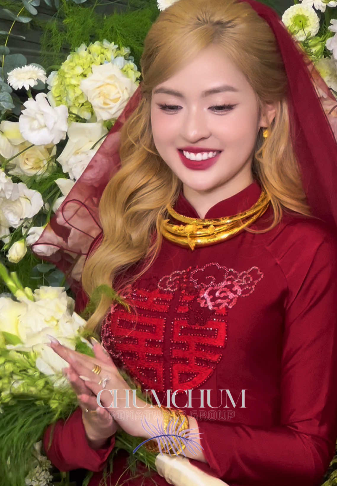 Cô dâu Trần Thanh Tâm “đeo vàng trĩu cổ” trong ngày vu quy #ChumChum #BimatVbiz #Thegioimodels #Lattungvbiz #TiktokGiaiTri #GlobalEM #kimcouture #kimcouturextranthanhtam #tranthanhtam #tranthanhtambychumchum #damcuoitranthanhtam #hotgirltrungran  