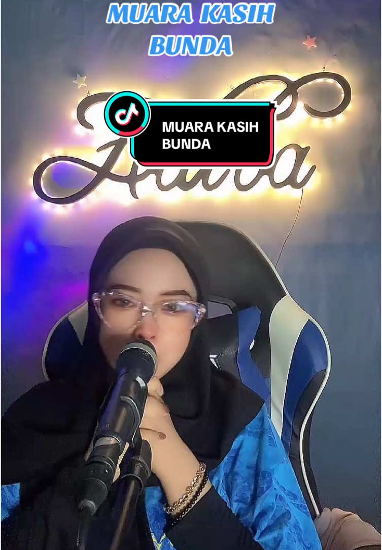 Muara Kasih Bunda🌹 || Sebagai ucapan selamat hari Ibu.🥹🤲🏻 #muarakasihbunda #ibuhebat #hariibu #hariibu22desember #pengorbananayahibu #berandatiktok #viralvideo #viraltiktok #fyp #VoiceEffects #LIVEhighlights #TikTokLIVE #LIVE #adiba284 