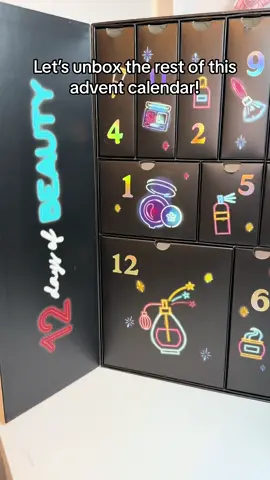 3 Days Till CHRISTMASSSSSSS!!!!! This was so fun to unbox thank you Tiktok shop!! #ttsbeautykit #ttsbeautybesties #lastminuteshopping #christmasshopping #TiktokShopCreatorPicks #TikTokShopHolidayHaul #holidayhaul #mademyyear 