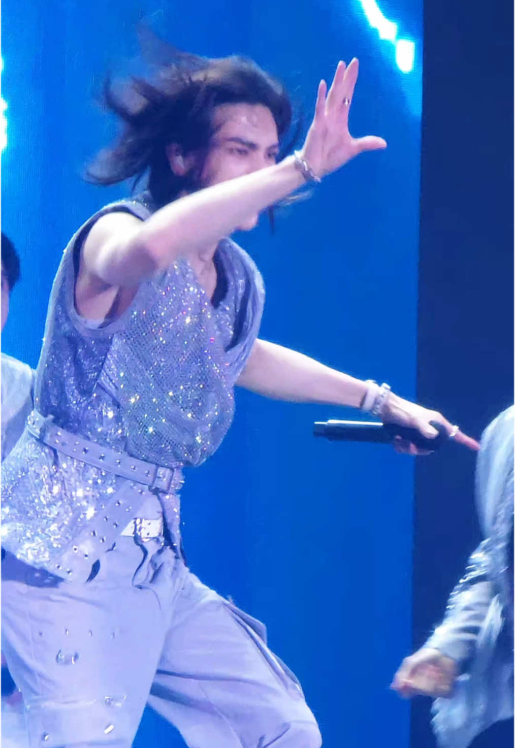 Endingnya Thunderous, Hyunjin Focus ✨ 💕 View from barricade section VIP A Stray Kids DominATE Jakarta 📱Captured this fancam with Samsung S24 Ultra✨ #StrayKids #스트레이키즈 #dominATE #dominATE_JAKARTA #stay #straykidsstay #fyp #foryoupage #hyunjin #hyunjinskz 