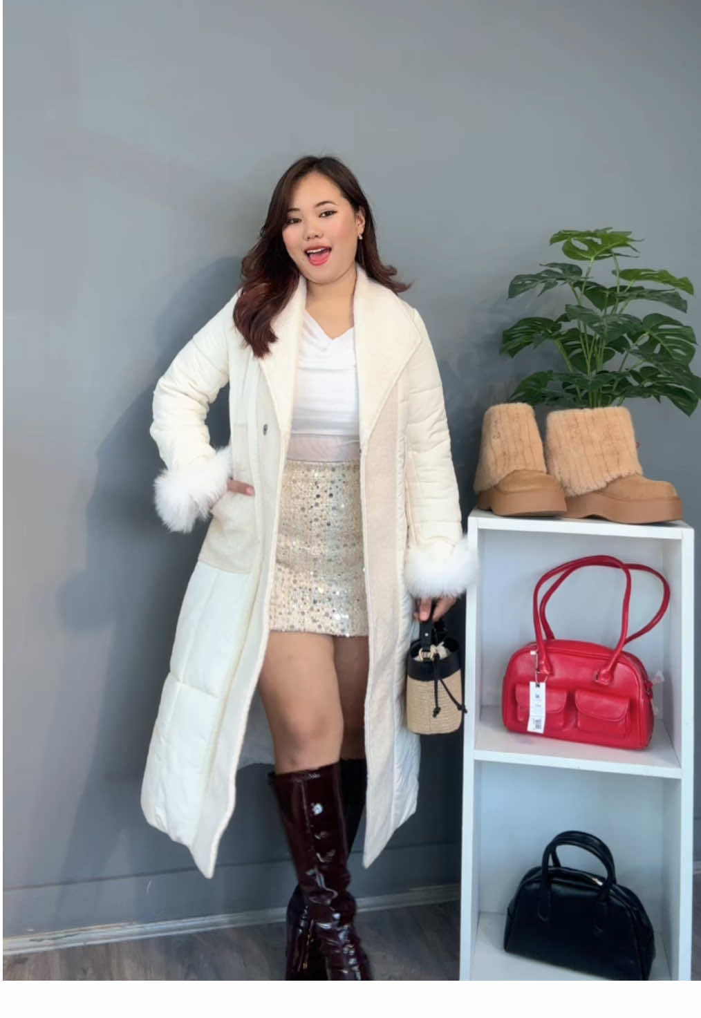 ‼️SHOP THE LOOK‼️ When comfort meets style✨ Premium quality fur details long coat, comes with belt🤌🏼 Size : S M L Color: As displayed Code: 5.148 #extralongcoat #ınstagood #winterfashion #nepwearsonline #nepwearswomenjackets #explorepage #fyp #OOTD #shopnow #ordernow #woolblendcoat #fashionides #minimalfashion #ootdstyle