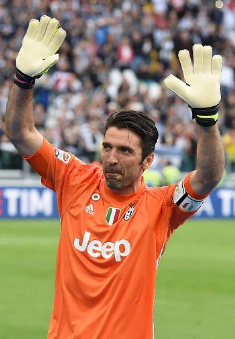 Buffon Ungkap 3 Pemain Terberat yang Pernah Dihadapi #sepakbola #sepakbola #football #gianluigibuffon #buffon 