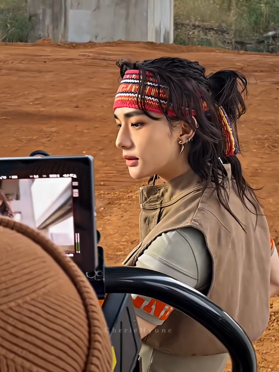 raw, next question  #sogoodmusicvideo #hyunjinabs #hyunjin #sogoodbts #straykids  #sogoodbehindthescenes #현진  #hyunjinmuscles #hyunjinsogood 