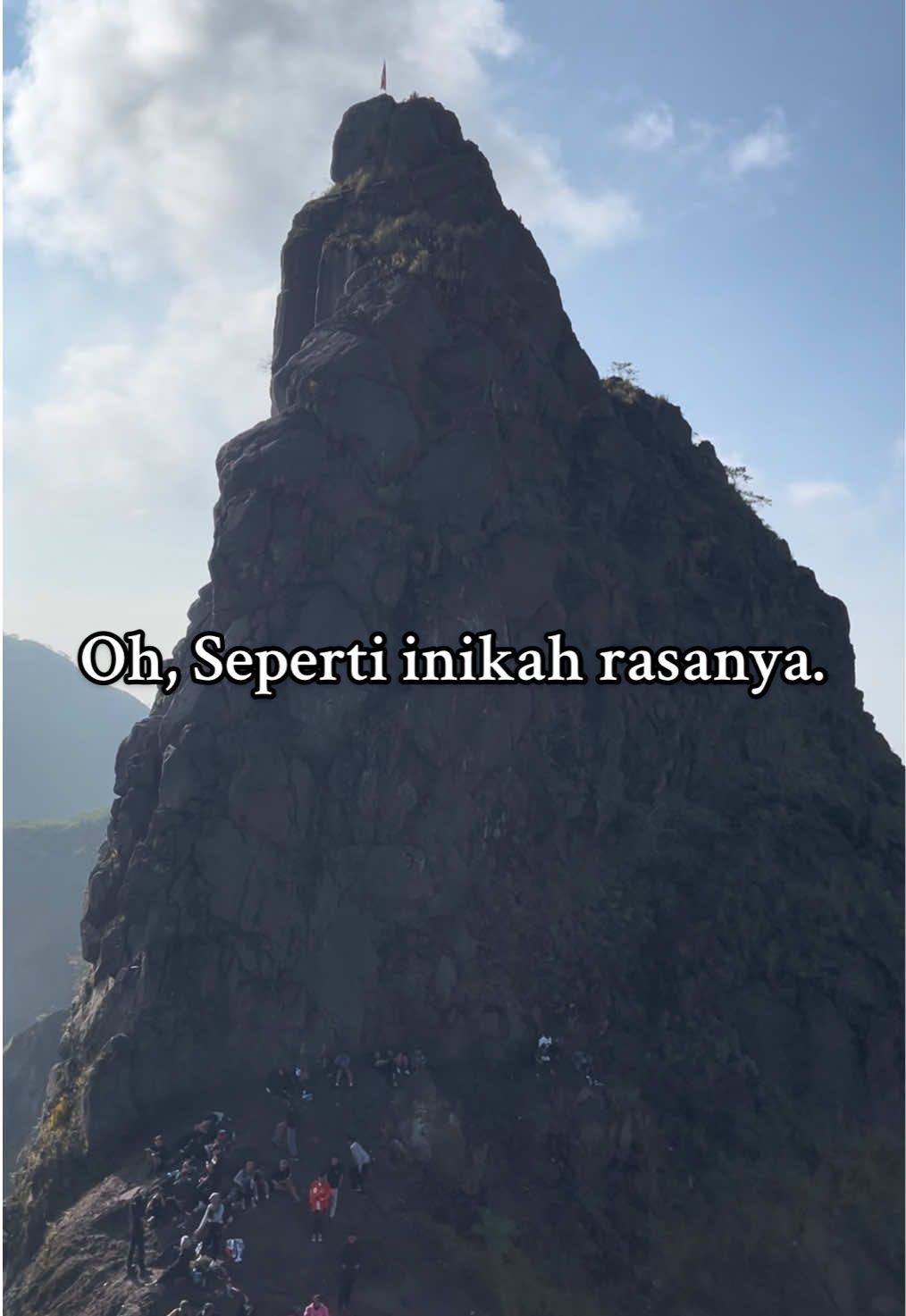 Oh,,, #puncaksejati #puncakkawah #tebingsumbing #gunungkeludviakarangrejo #gunungkeludkediri #kawah #gunung