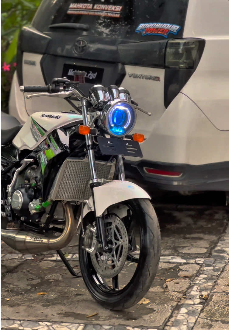 Pinjem shoundnya king #fyp #ninja #ninjass #ninja150 #2stroke #innova #innova2gd #diesel 