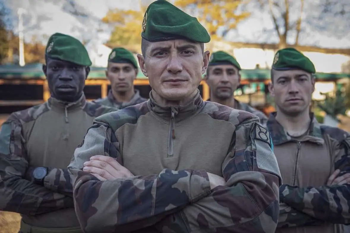 Légion Étrangère depuis 1831 reste toujours plus modeste a travers ses traditions et ses engagements. elle reste un corps d’armée unique, avec ses 156 nationalités différentes qui fait de lui l’armée unique au monde. Legio Patria Nostra  la Légion est notre patrie #arme #armeedeterre #armeefrancaise #armeefrancaise🇫🇷 #armeedeterre🇫🇷🇫🇷 #armylover #legionetrangere #legion #legionnaire #militar #militarylife #militaryhomecoming #militares 