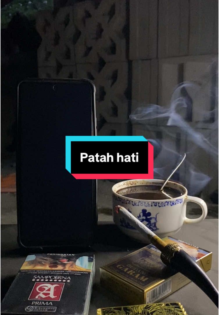 Kalem puinuk☕️☕️ Judule lagu : PATAH HATI Sing nyanyi : mbak @nindafahrezalida Sumber videone : vt @𒆜𝐷𝑈𝐴 𝑃𝑈𝑇𝑅𝐴𒆜 #patahhati #nindafahreza #dangdut #dangdutkoplo #dangdutklasik #dangdutlawas #kopidangdut #ngopisantuy #ngopinyeni☕ #ngopinyeni #kopistory☕️ #ngopi #bahanswmu #bahanswmubolo😁