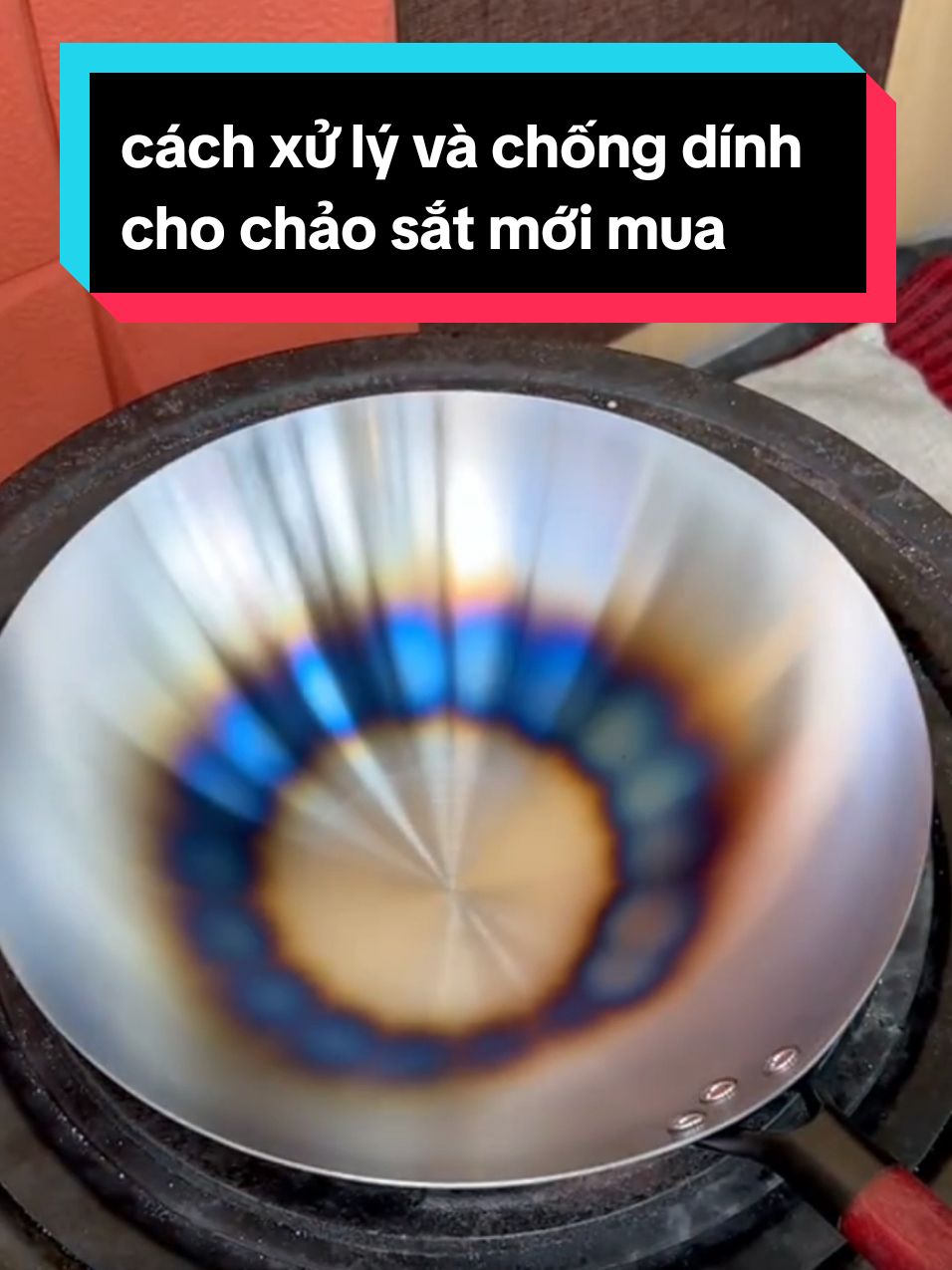 cách xử lý nồi, chảo mới mua để không bị han rỉ và chống dính tốt#meovat #giadungtienich #kheotayhaylam #meohaycuocsong #LearnOnTikTok #anuong 