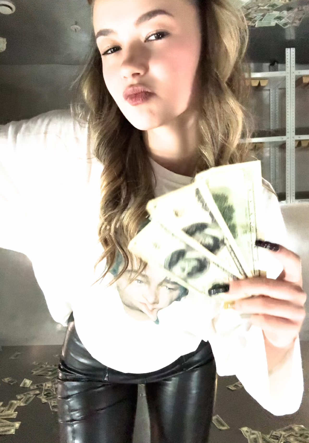 💸