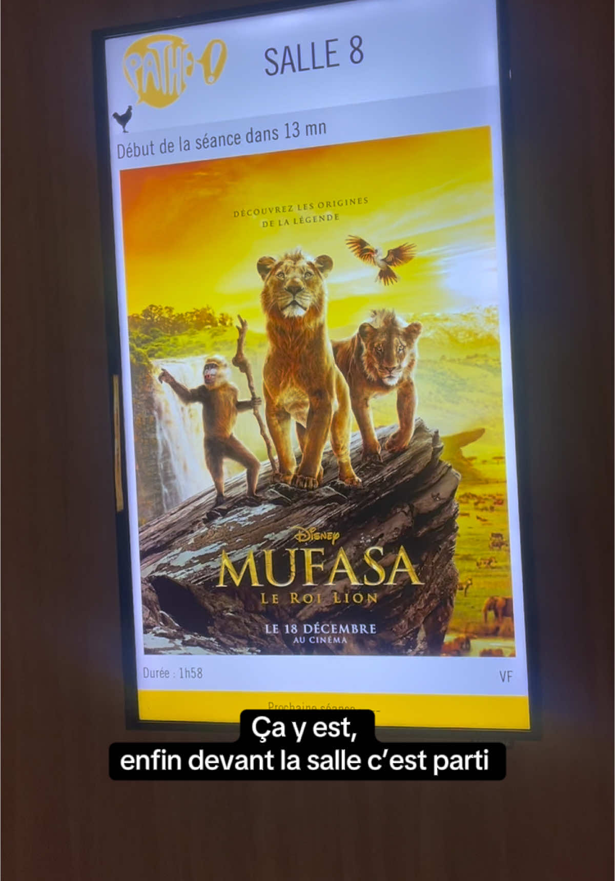 J’ai beaucoup aimé le film « Mufasa » même s’il y avait quelques petits trucs qui n’allaient pas ou que j’aurais aimé voir plus. Il reste incroyable donc allez-y, foncez le voir 😁🍿 @Disney #thelionking #leroilion #kinglion #thelionking2 #mufasa #scar #disney #liveaction #disneyplus #disneytiktok #disneyedit #extrait #cinema #film #movie #foryou  #pourtoi #foryoupage❤️❤️ 