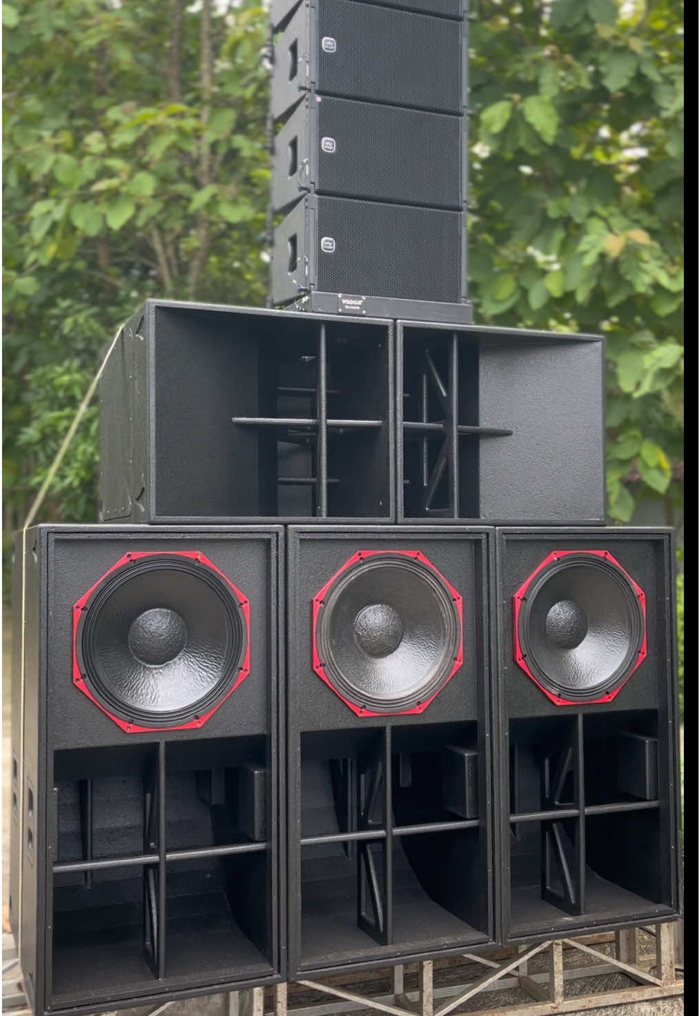 Gek opo iki🤣🤣, Keluarga Baru NNS hehe #nnsproduction #dekorasisemin #fyp #sindenmodern #dekorasiwonosari #wedding #soundsystem #soundsystem #dekorasi #fypppppppppppppppppppppp #soundhoregjawatimur #campursari 