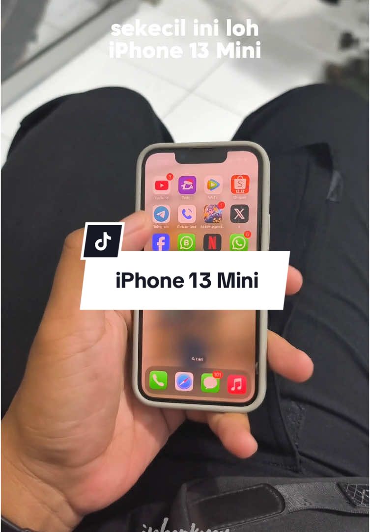 sekecil ini iphone 13 mini, cocok banget buat kamu yang dipanggil botol yakult #shotoniphone #iphone13mini #iphoneindonesia 