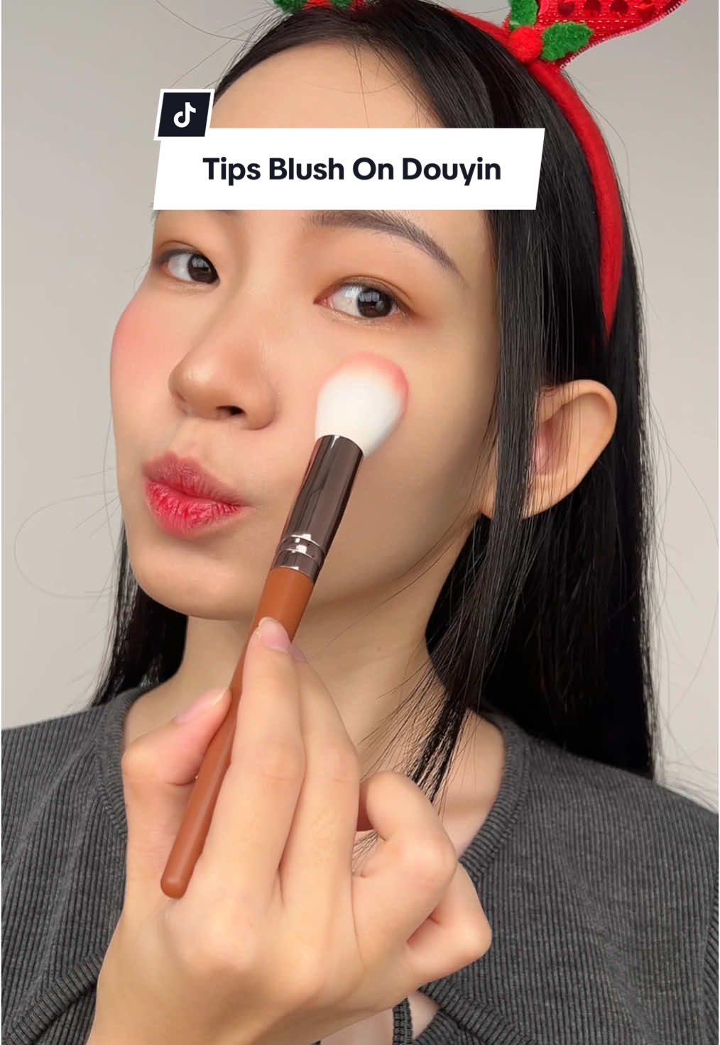 Tutorial blush on douyin menggunakan brush dari maange isi 9pcs 🤩🤩  #MAANGE #MAANGEbeauty #MAANGEtools #viral #pilihbrushpilihMAANGE #racuntiktok #makeup #recommendations #rekomen #maangebrush #brush #maangesetbrush #makeuptools #brushmakeup #makeupbrush #tutorial #tips 