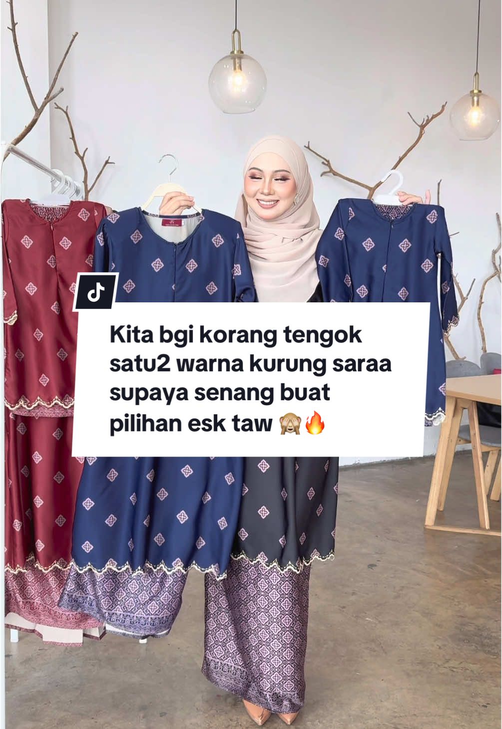 Kita bgi korang tengok satu2 Kurung Saraa ni senang esk nak grab okeh, make sure korang dh set alarm live launching esk taw 🙈🔥 #nfhboutiquegallery #kurung #bajuraya2025 #outfitraya #bajurayasedondon #fyp #TikTokShop 