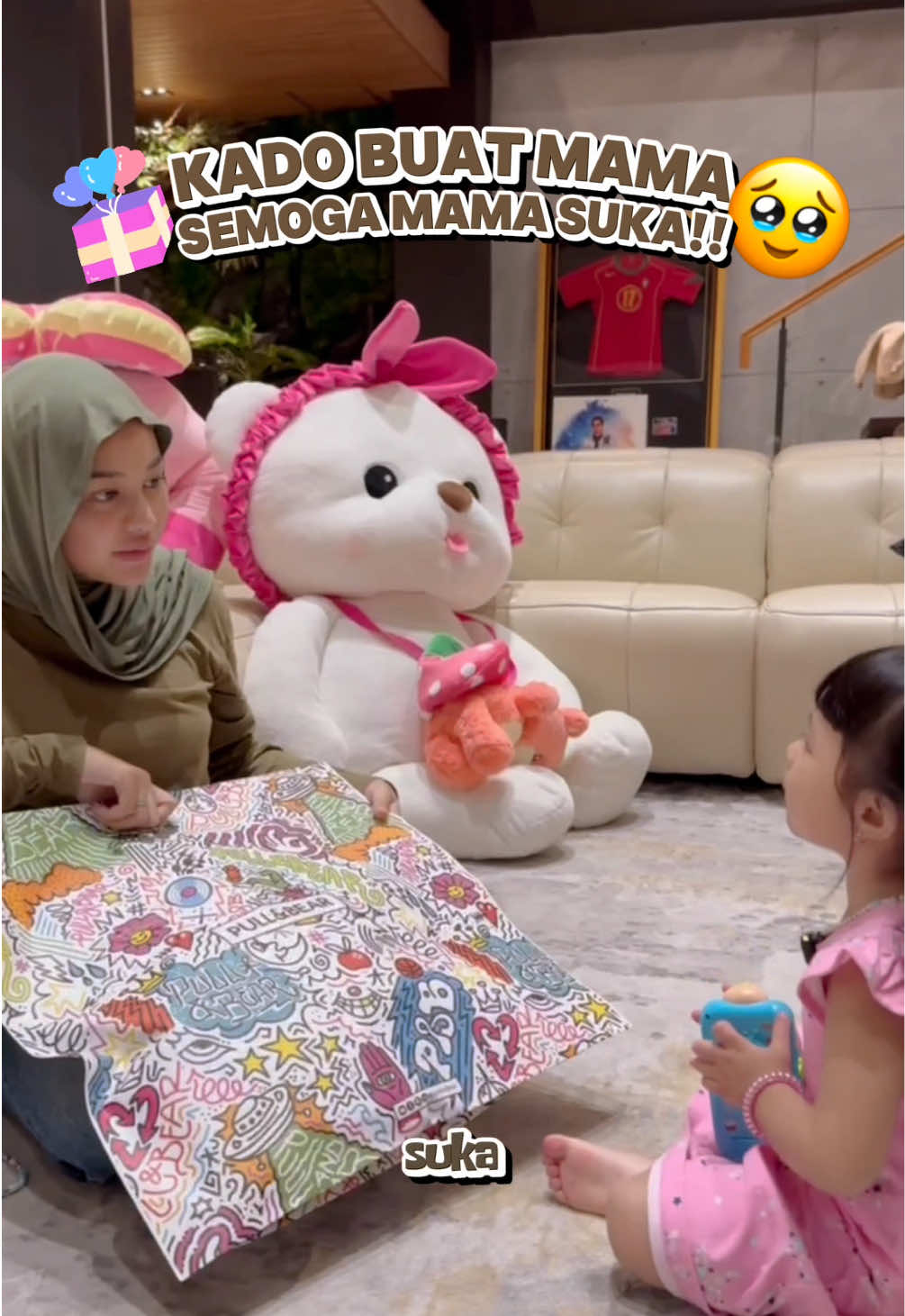 Terimakasih banyak anak anak mama, love you so much Kakak Ameena & Adek Azura🥹🤍