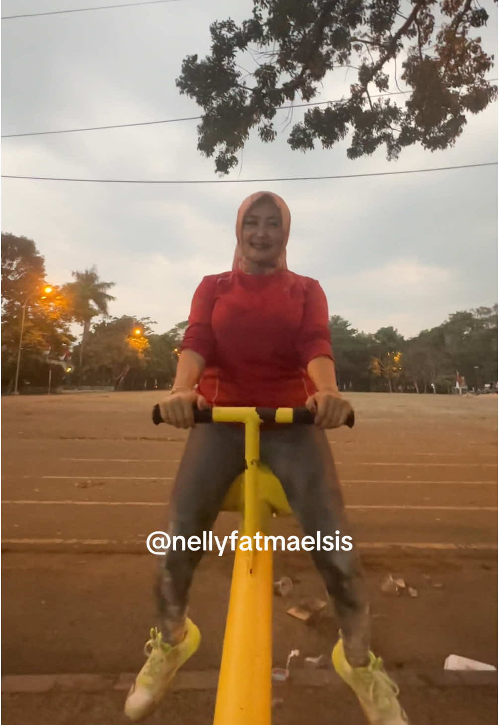 Salam Olah Raga  #nelly #nellyfatma #nellyfatmaelsis #fypシ 