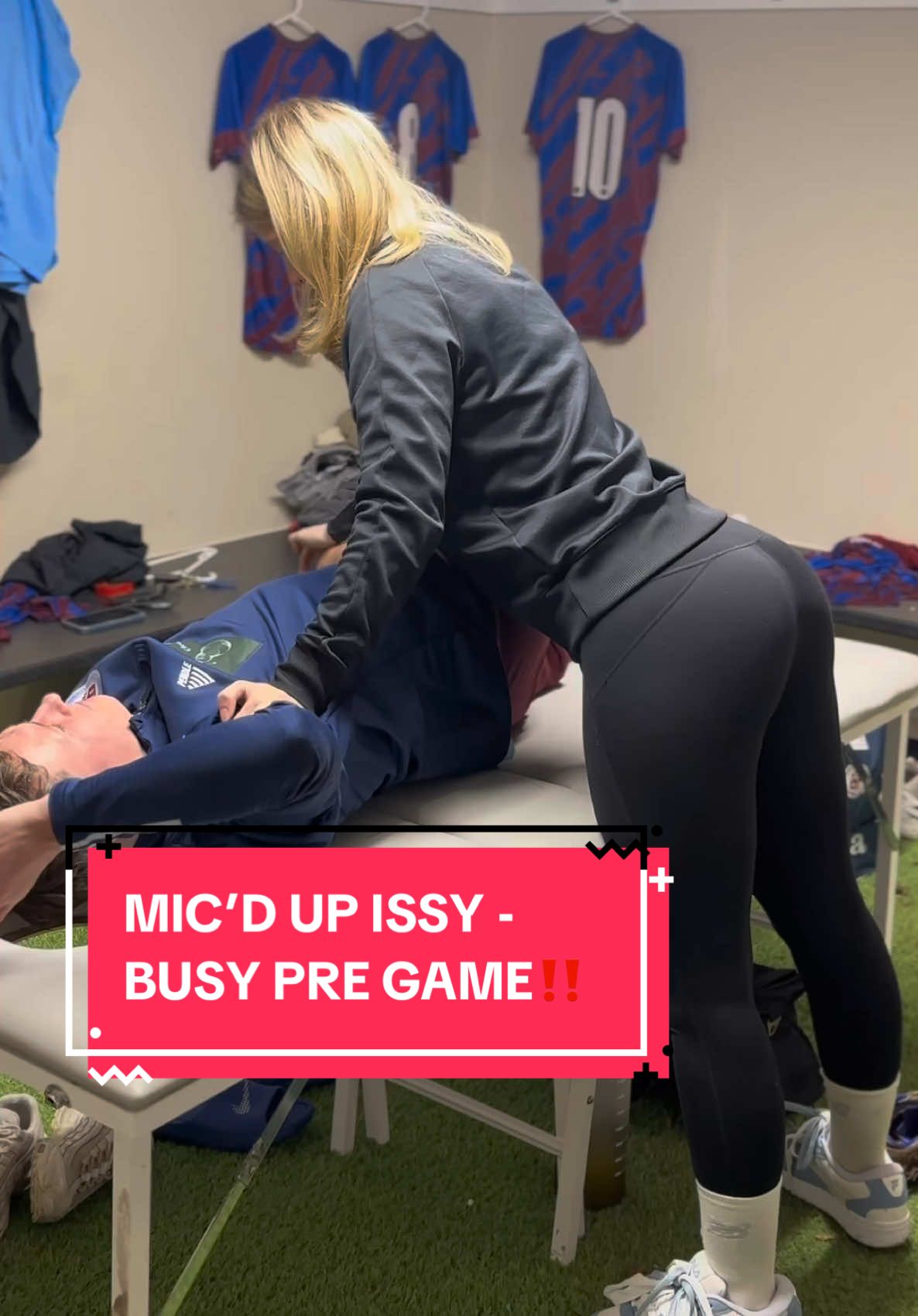 Mic’d Up ISSY - BUSY Pre Game⚽️👏🏽 #Issy #sportsrehab #football #treatment #injury 