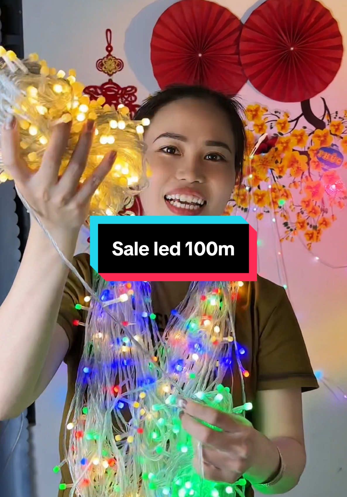 Led 100m chống nước trang trí tết.có 6 màu và nhiều chế độ điều chỉnh.#denled#led100m #ledhatgaochongnuoc #ledtrangtringoaitroi #ledtrangtringaytet #xuhuong #lytrainghiem 